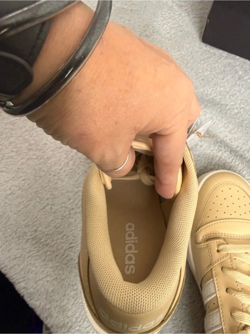 Adidas Break Start Low W Beige Cream Sneakers Women’s 9.5 NIB